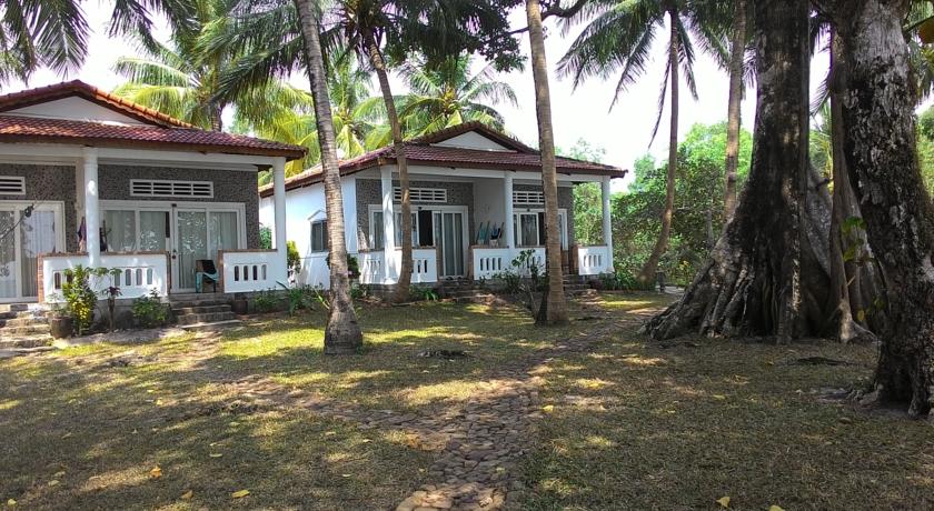 bamboo cottages 19
